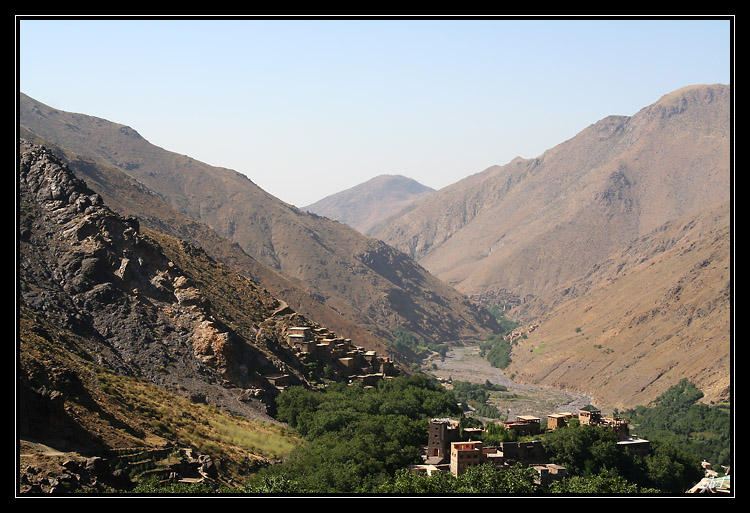 IMG_7500 cs cadre.jpg - Maroc - Vallée d'Imlil vue d'Armd